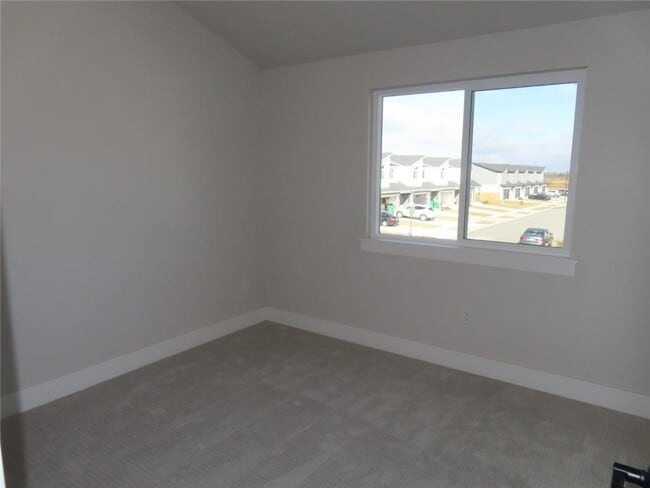 Building Photo - 1891 Lapis Ave