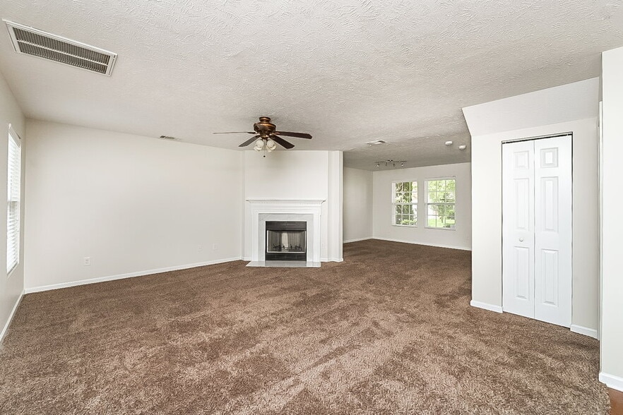 Building Photo - 3411 Almar Knot Dr