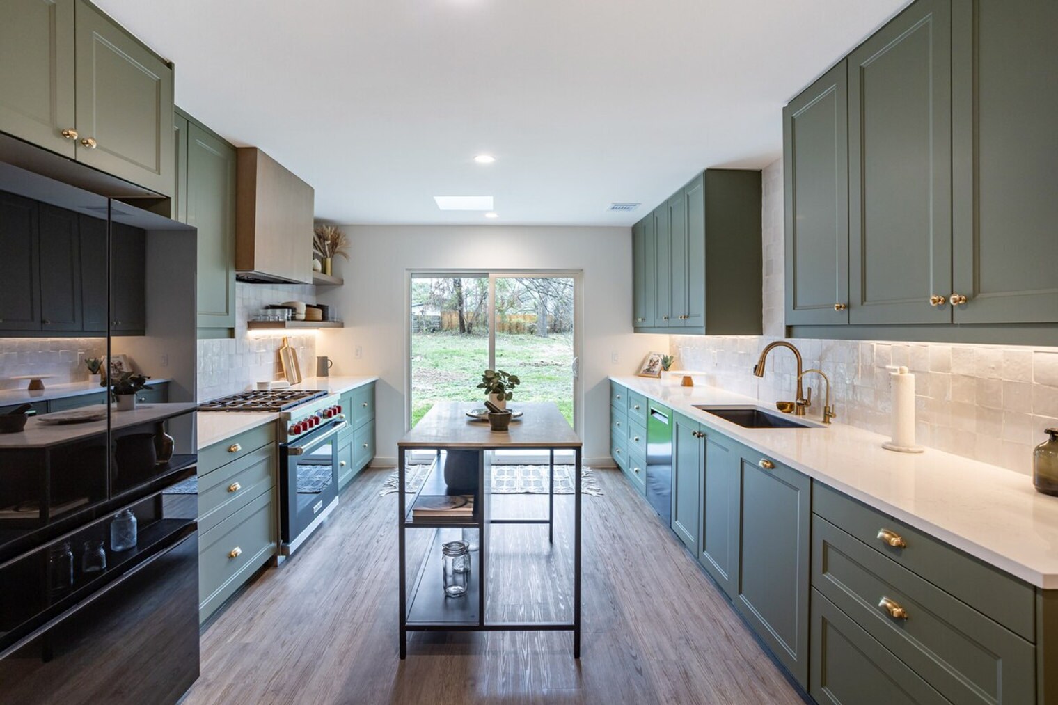 Building Photo - 1613 Berene Ave