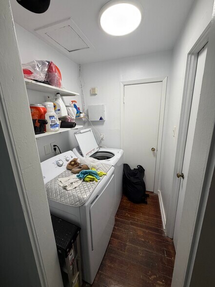 Building Photo - 1126 Cherokee St