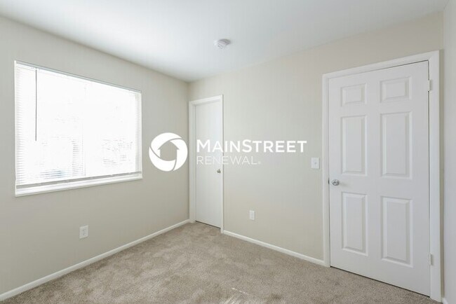 Building Photo - 4 Bedroom Pet-Friendly Home in WESTMINSTER...