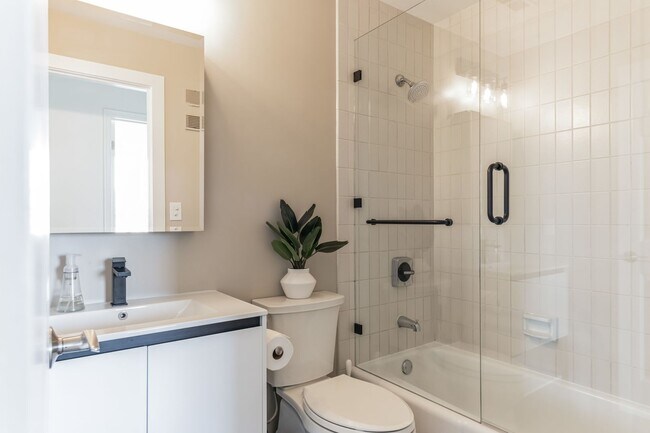 Building Photo - American Towers Furnished Condominium Downtown Salt Lake City