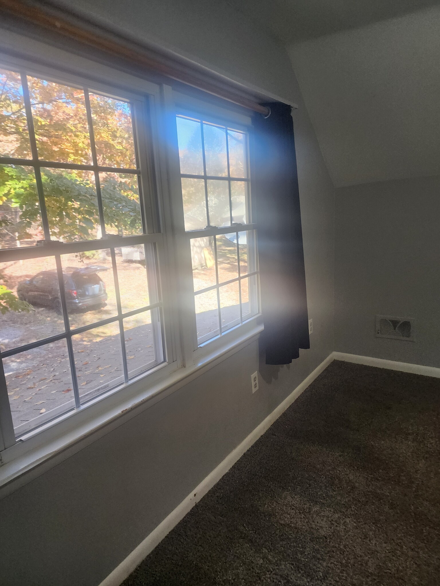 Building Photo - 139 Pike St