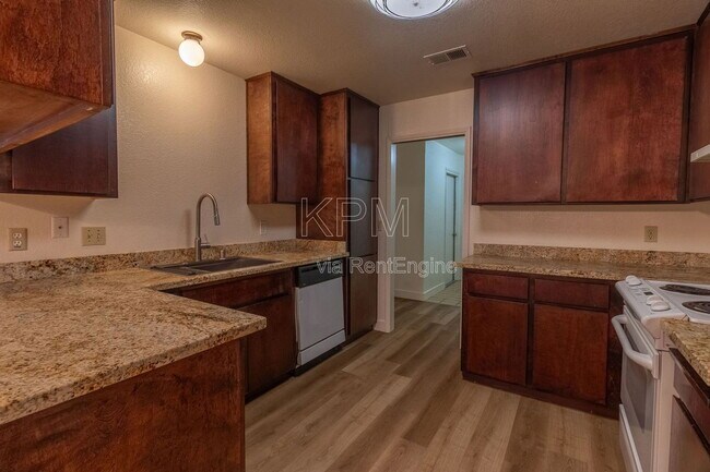 Building Photo - 4609 Da Vinci Dr