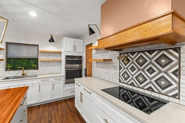 Building Photo - 16208 Armistead Ln