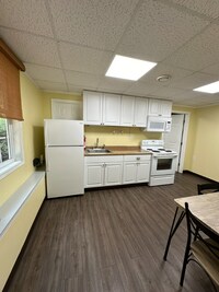 Building Photo - 1675 Old Nelson Rd