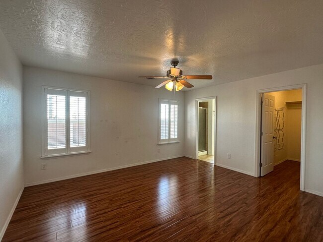 Building Photo - 4115 Azalea St