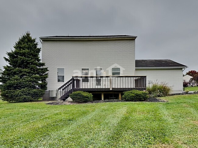 Building Photo - 9021 Braxton Dr