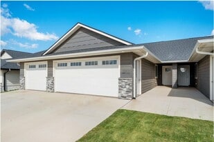 Building Photo - 4513 W 35th St N