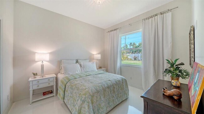 Building Photo - 1111 Mallorca Dr