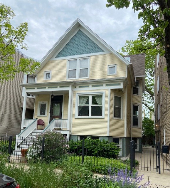 Building Photo - 1704 W Winnemac Ave
