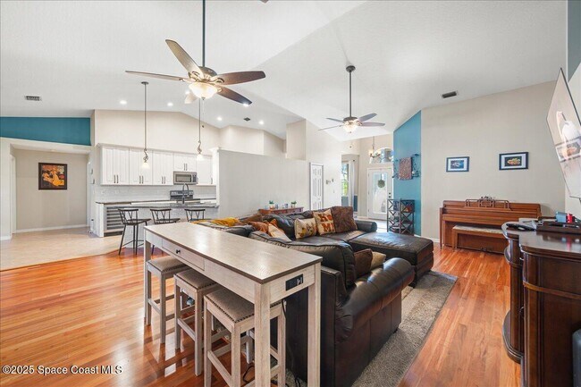 Building Photo - 1235 Pemberton Trail