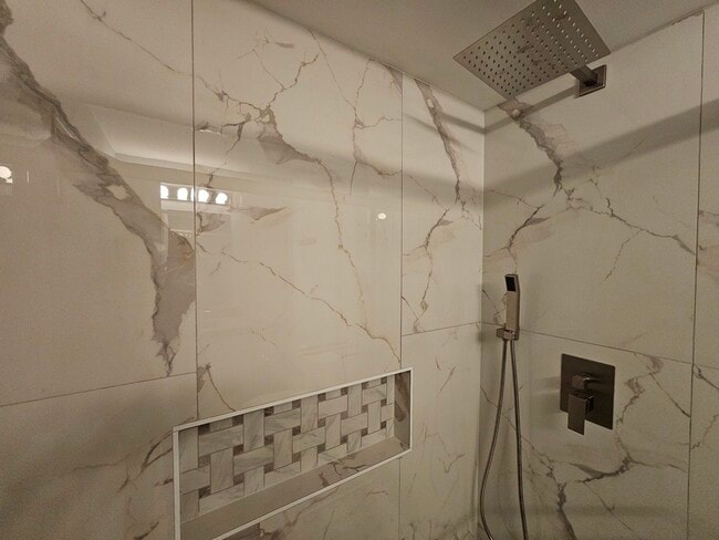 Building Photo - 1241 Bradwell Ln