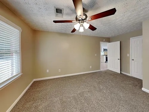 Building Photo - 256 Palms Ln SW