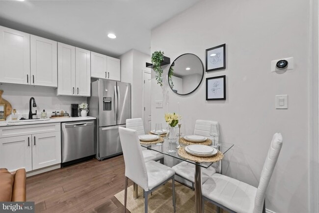 Building Photo - 1363 Childress St NE