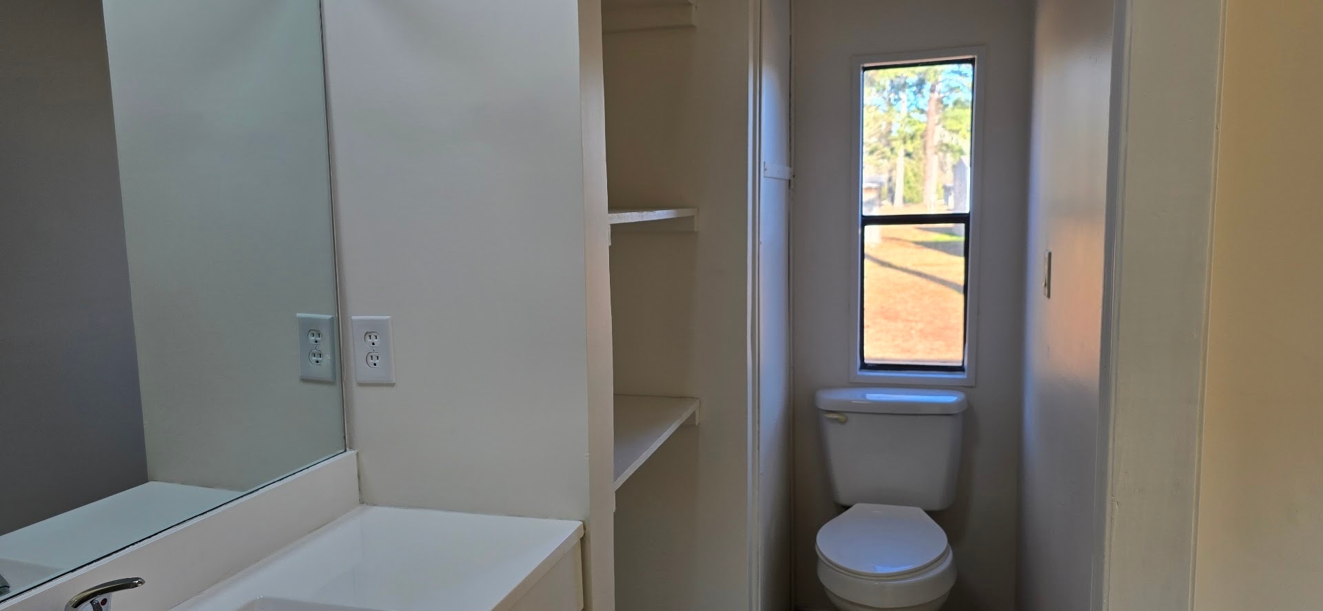 Building Photo - 101 Hudson Ln