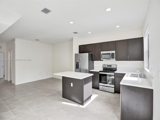 Building Photo - 3436 W 111th Pl