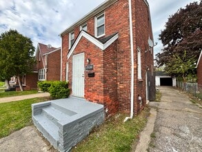 Building Photo - 19136 Gable St