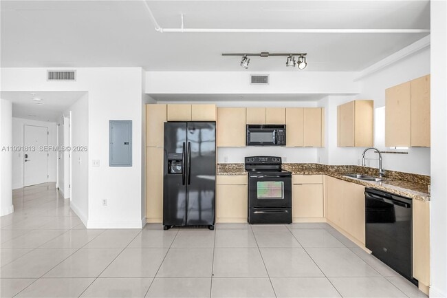 Building Photo - 3180 SW 22nd St