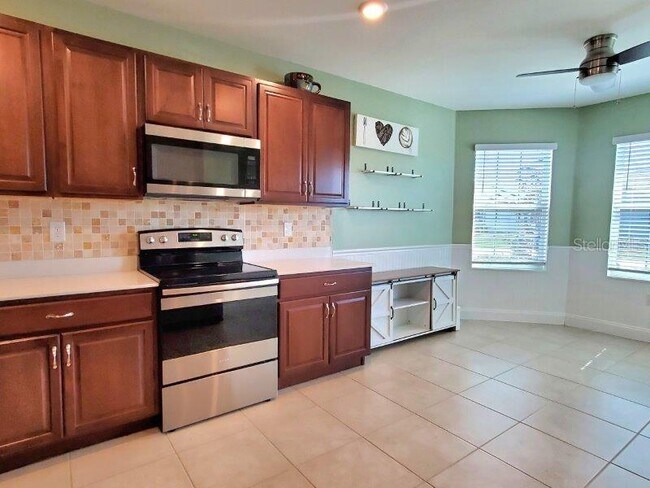 Building Photo - 3648 Pebble Terrace