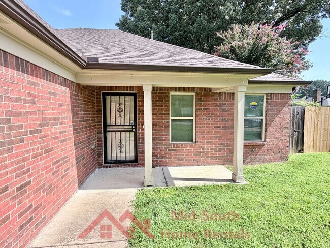 Building Photo - 5626 Tulip Tree Dr