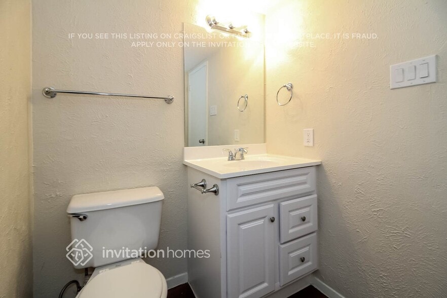 Building Photo - 2609 Renwick Dr