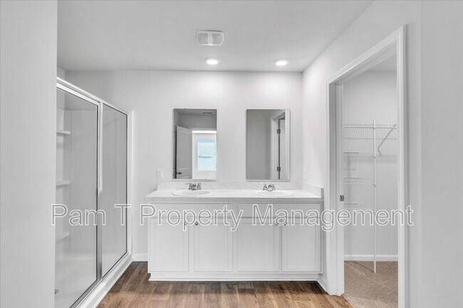 Building Photo - 512 Turpentine Trl