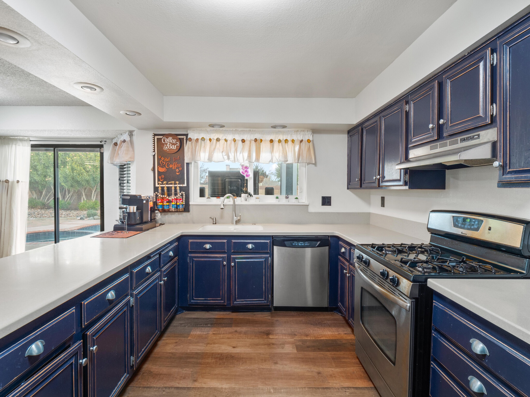 Building Photo - 2833 Springfield Pl