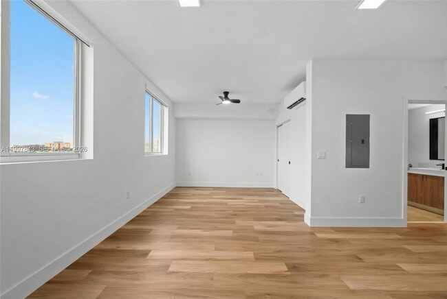 Building Photo - 650 SW 1st St