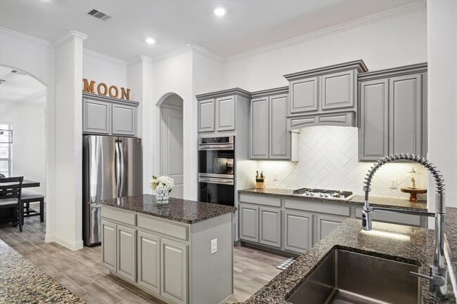 Building Photo - 13826 Sturcombe Gln Trl
