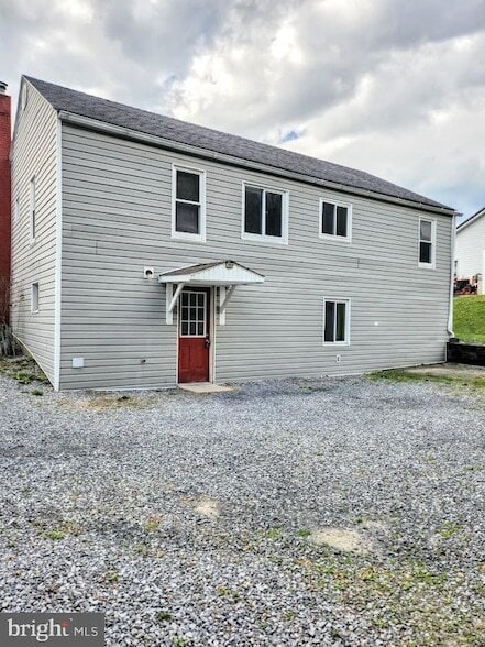 Building Photo - 172 Raystown Rd