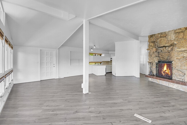 Building Photo - 27828 Fireweed Dr