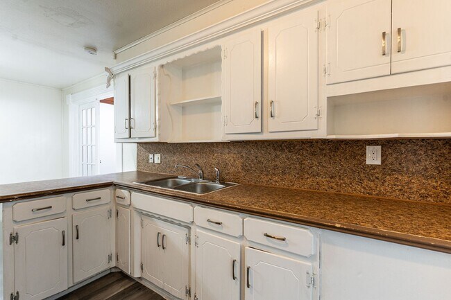 Building Photo - Oklahoma City Rent to Own!