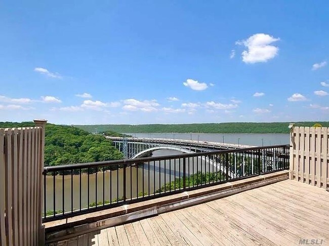 Building Photo - 2400 Johnson Ave