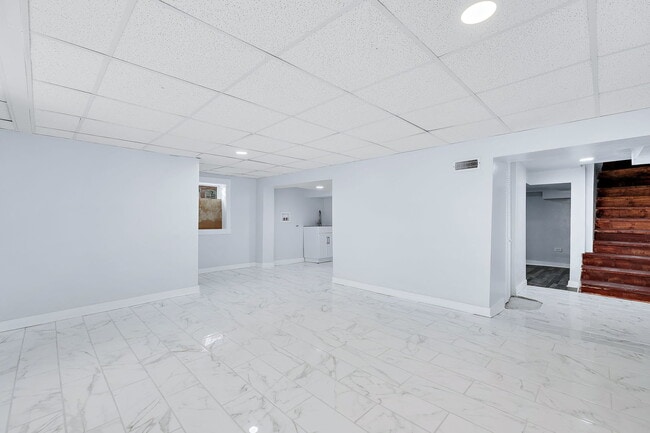 Building Photo - 8440 S Peoria St