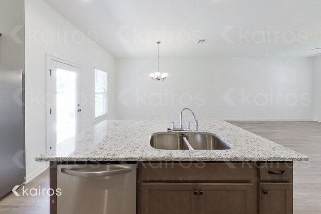 Building Photo - 106 Teddy Ln