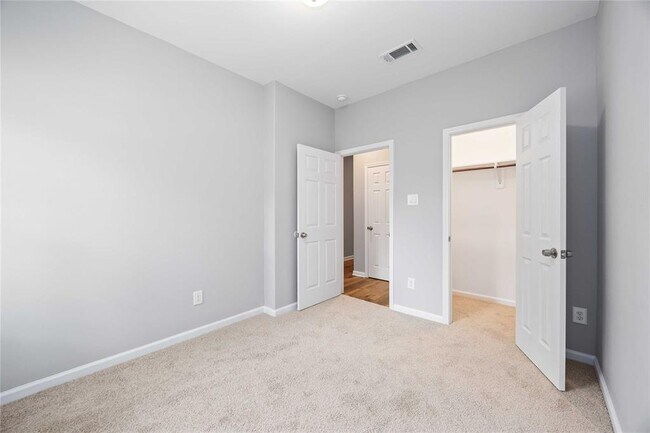 Building Photo - 4507 White Rock St