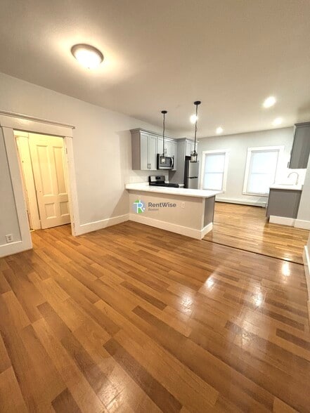 Building Photo - 1 Boline Pl