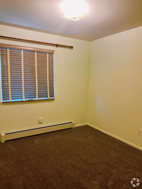 Building Photo - 2474 Orion Way