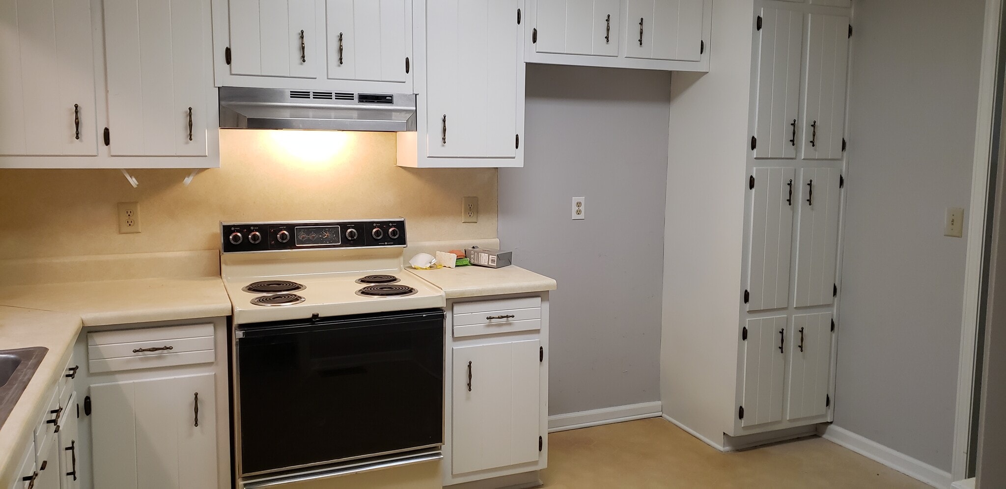 Building Photo - 5472 Four Winds Dr SW