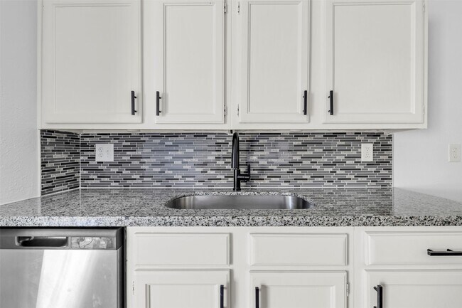 Building Photo - 4406 Kacee Dr