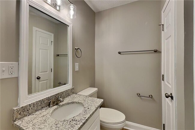 Building Photo - 274 Peach Crossing Dr