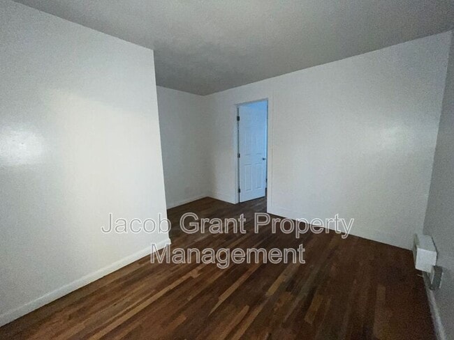 Building Photo - 675 Tiger Ave