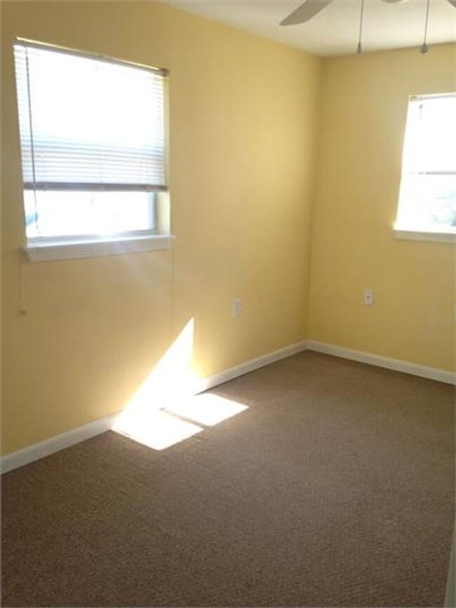 Building Photo - Comfortable 3-Bedroom Home in Houma - Only $985/Month