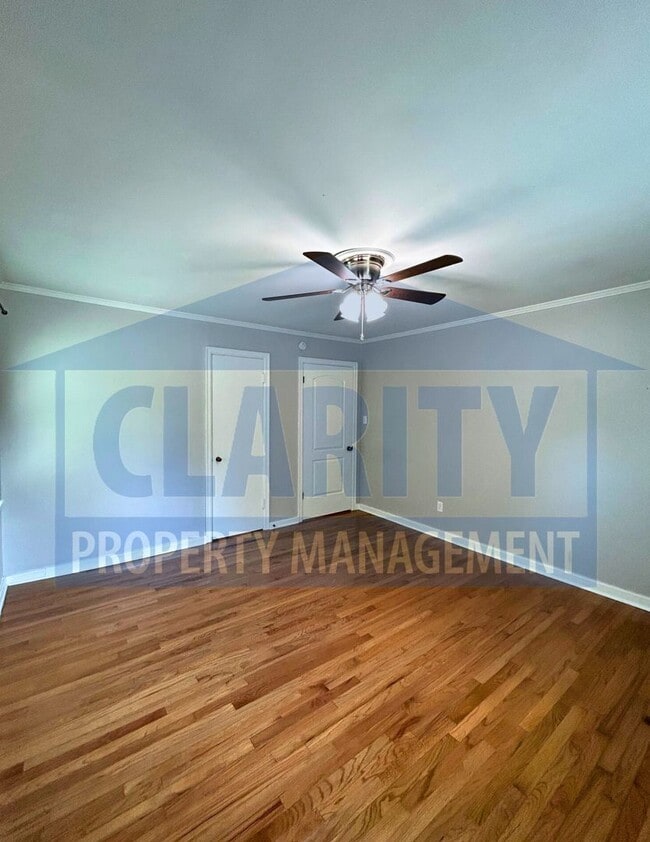 Building Photo - Three bedroom home in Downtown Cleveland!