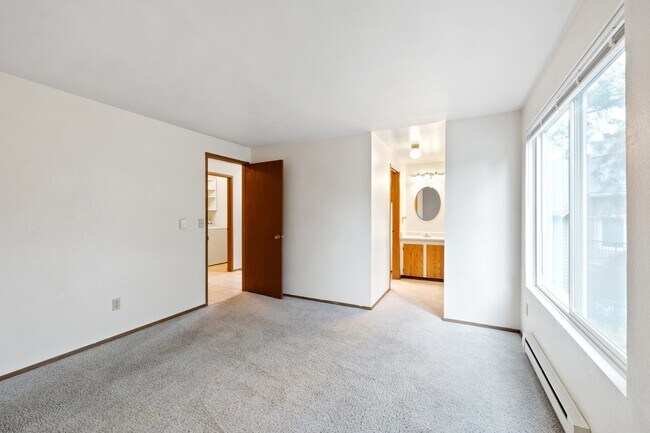 Building Photo - 19851 25th Ave NE