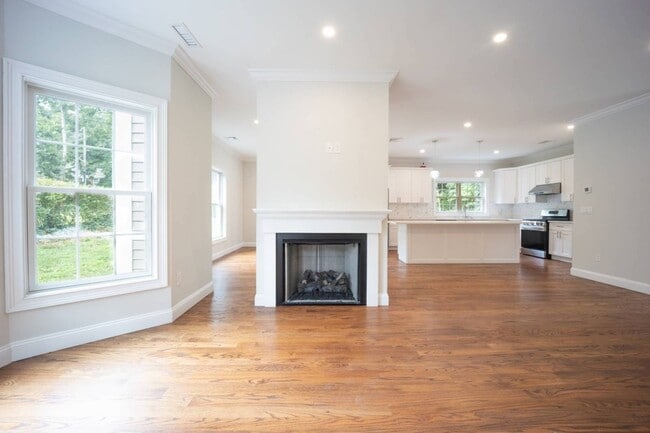 Building Photo - 1 Kewanee Rd