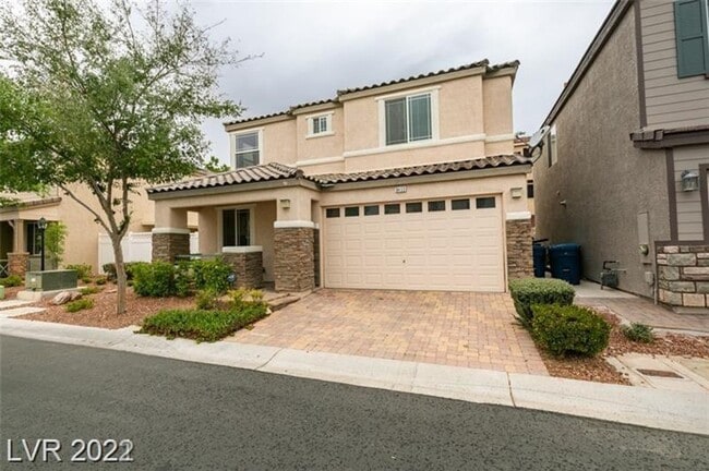Primary Photo - Charming 3-Bedroom Home in Southwest Gated...