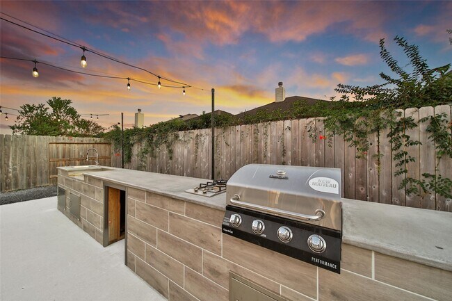 Building Photo - 20864 Sheffield Pk Dr