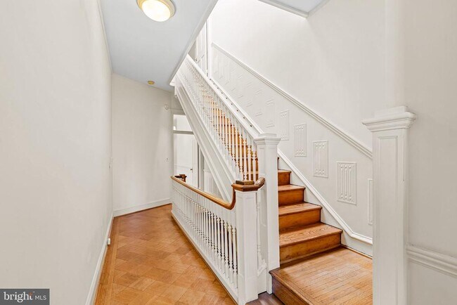 Building Photo - 2444 Eutaw Pl